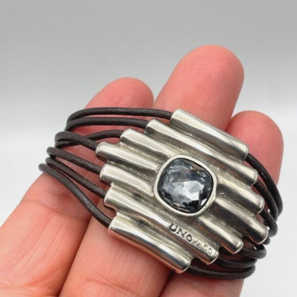 NWT Uno de 50 Attached Silver Plated Gray Crystal Multi Leather Bracelet SZ S - Picture 4 of 15